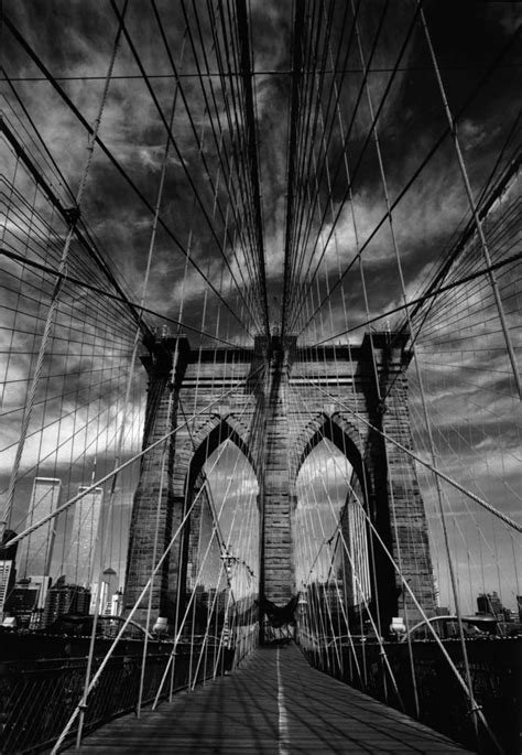 New York, Brooklyn Bridge, 1990, size 50x36cm - Fotogalerie Roel Sandvoort