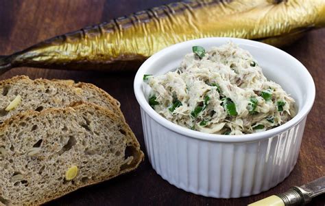 Easy Smoked Mackerel Pate | Lunch Recipes | GoodtoKnow