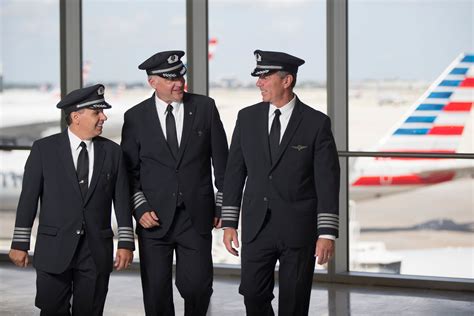 American Airlines Philadelphia Pilot Union Leader Advises New Recruits ...