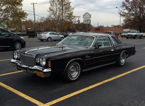 CC Capsule: 1977 Chrysler Cordoba Sin Cuero Corintio