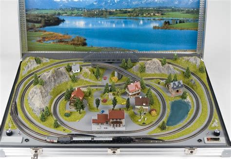 Ministeam Tessin Alukoffer Z Scale Briefcase Layout | Model train ...