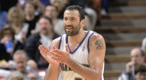 Vlade Divac - NBA Legends | NBA Blast