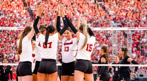 Nebraska Volleyball Breaks World Record With Match in Football Stadium ...