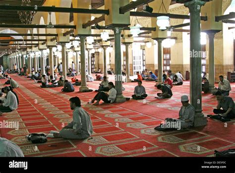 Al-Azhar mosque, Interior view, Cairo, Egypt Stock Photo - Alamy