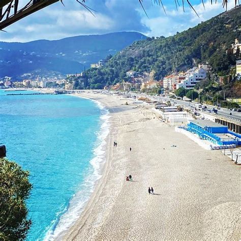 Party Beaches in Savona - BeachAtlas