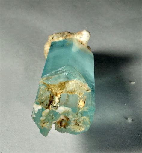 A Beautiful Natural Aquamarine Crystal With Goshenite Growth - Etsy