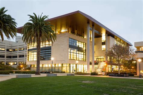 6 Modern Universities With Up-to-date Architecture | Design Ideas for ...