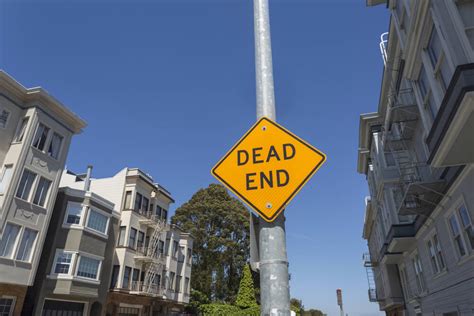 Dead End Sign: What Does it Mean?