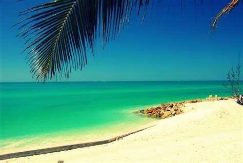 Siesta Key beach in Sarasota Florida named best beach in the U.S ...