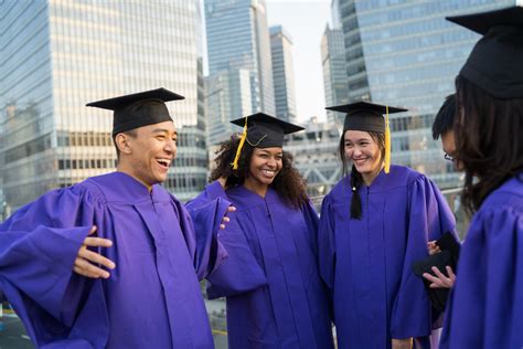 NYU Alumni Reflect on Their Non-Traditional Paths - MEET NYU