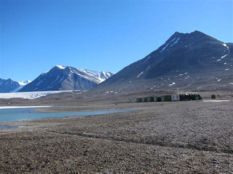 The McMurdo Dry Valleys - Antarctica