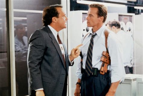 Tom Arnold on 'True Lies' Most Explosive Scene