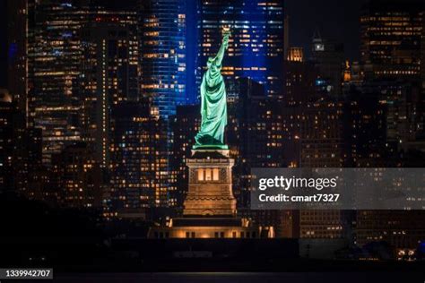 1,372 The Statue Of Liberty The Twin Towers Stock Photos, High-Res ...