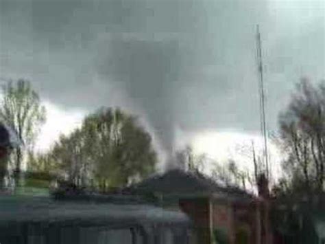 Tornado in Gallatin TN - YouTube