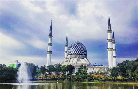 Blue mosque of Malaysia - Review of Sultan Salahuddin Abdul Aziz Shah ...