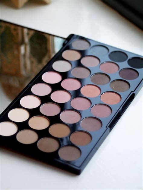 Makeup Revolution Flawless Matte Eyeshadow Palette Pictures, Photos ...