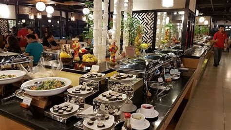 Hoang Yen Buffet, Ho Chi Minh City - 72 Le Thanh Ton Street District 1 ...