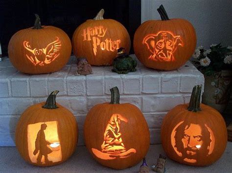 19 Wonderfully British Carved Pumpkins | Harry potter pumpkin, Harry ...