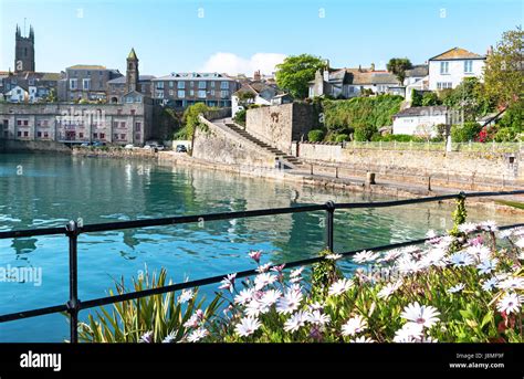 Penzance town in cornwall england hi-res stock photography and images ...