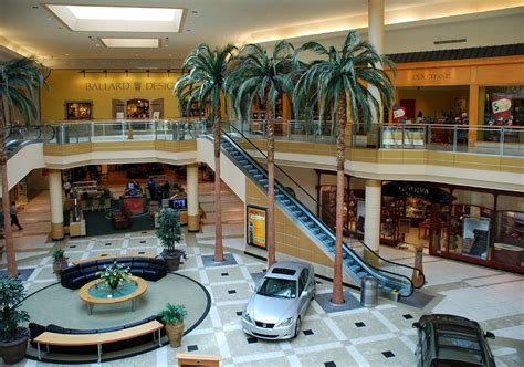 Tampa, Florida, International Mall | Ballard. L'Occitane. Go… | Flickr