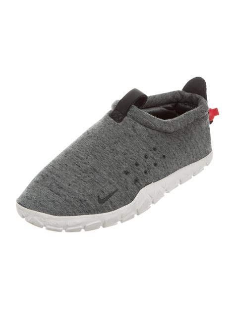 Nike Knit Slip-On Sneakers - Grey Sneakers, Shoes - WU221716 | The RealReal