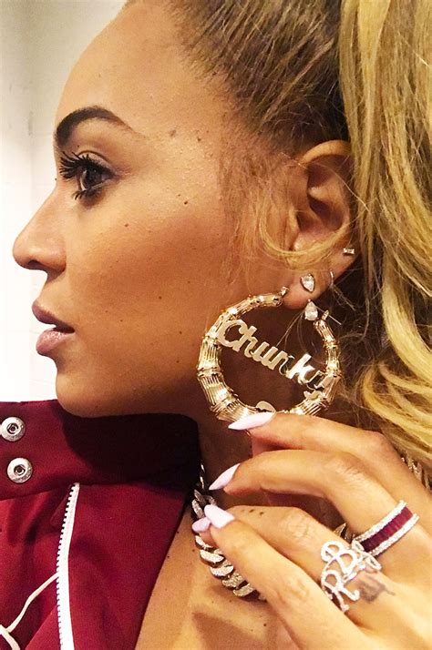 BEYONCÉ | Beyonce, Bamboo earrings, Beyonce style