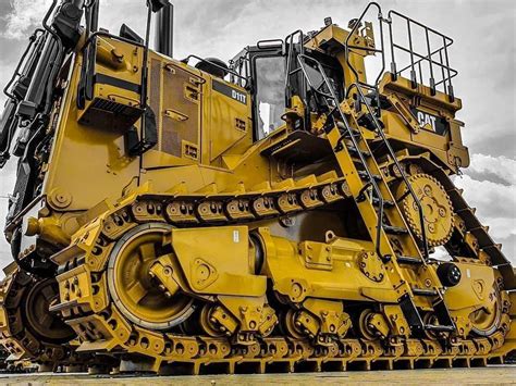 Caterpillar | Heavy equipment, Heavy construction equipment, Earth ...