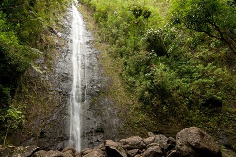 11 Awesome Waterfall Hikes on Oahu, Hawaii - Territory Supply