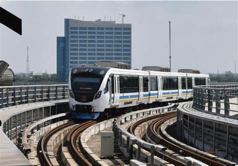 7 Hotel Dekat Stasiun LRT Palembang, Nomor 5 Tinggal Nyeberang Saja ...