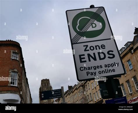 Clean air zone boundary hi-res stock photography and images - Alamy