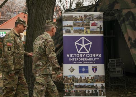 DVIDS - Images - CSA and SMA visit Camp Kosciuszko [Image 4 of 13]