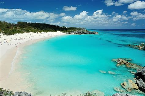 Top 5 Beaches To Explore in Bermuda - Travel Off Path