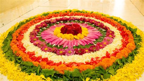 Onam Pookalam 2022: Use These Flowers to Add Vibrancy to Your Floral ...