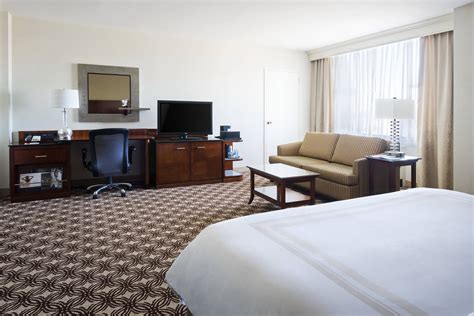 Hotels by Acrisure Arena | Pittsburgh Marriott City Center