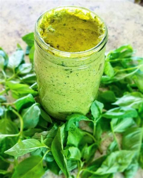 Creamy pesto sauce recipe without cream, using all healthy ingredients