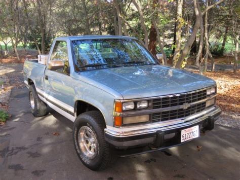 1989 Chevrolet Silverado K1500 Z71 4X4, blue over white, recent new ...