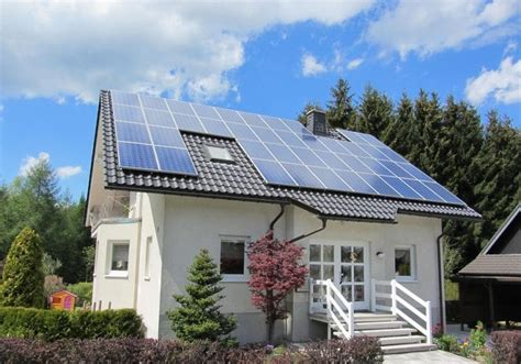 How to Install Solar Panels: Your DIY Guide to Green Solar Energy