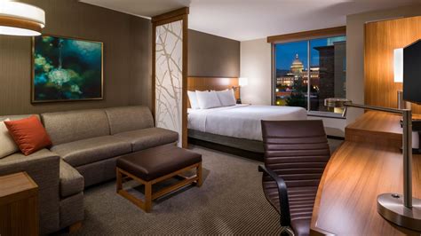 Hotel Rooms Near Boise State University | Hyatt Place Boise / Downtown