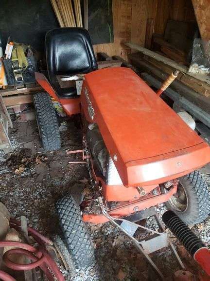 Simplicity Mower With Deck And Blade - Baer Auctioneers - Realty, LLC