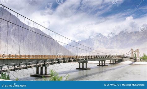 Old and New Saling Bridge Over Shyok River, Khaplu Stock Photo - Image ...