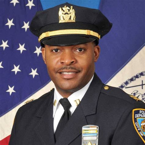 NYPD’s 104th Precinct welcomes new commanding officer – QNS