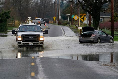 Washington state sees more flooding, next storm approaches | The ...