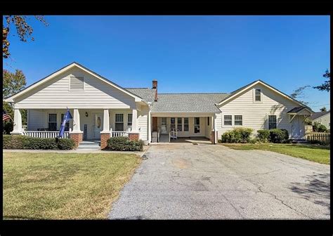 409 S Depot St, Seneca, SC 29678 | MLS #20256581 | Zillow