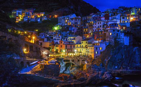 Manarola Night Italy Wallpapers - Wallpaper Cave