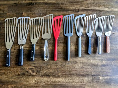 4 Best Fish Spatulas 2024 Reviewed | Shopping | Food Network