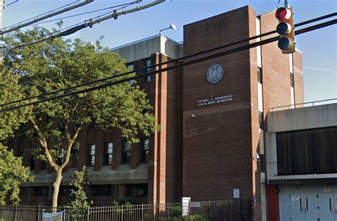 Boy arrested for bringing loaded gun to Queens high school