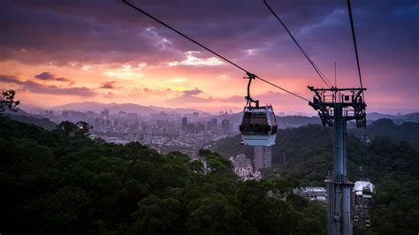 Maokong Gondola | Spotted this beautiful twilight when going… | Flickr