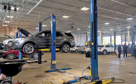 Car dealership service business: Strong, with challenges | Automotive News