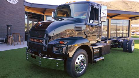 Mack Trucks Launches Subscription-Based Leasing for MD Electric ...