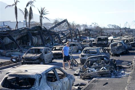 Hawaii fires: Maui wildfires death toll rises to 80 as more evacuations ...